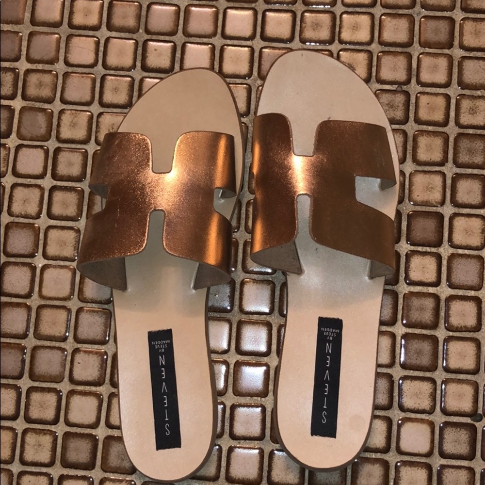Steve Madden Metallic Leather Slides